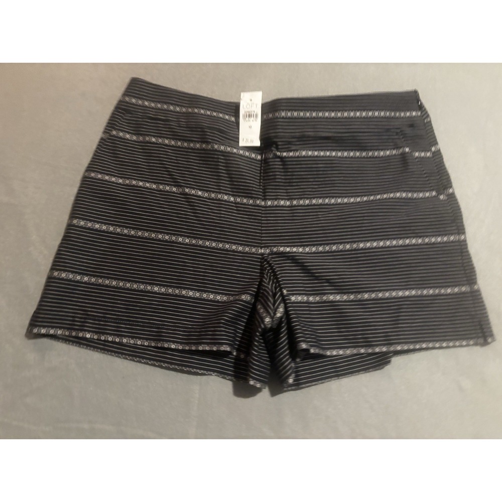 NEW‎ Ann Taylor Loft Shorts Women's 10 Black White Striped Preppy Resort Summer